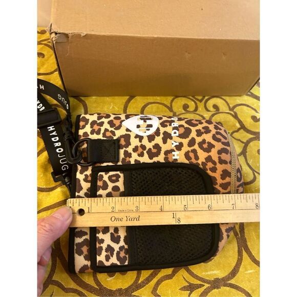 Hydro jug holder black brown animal print with adj strap card holder - Picture 5 of 6